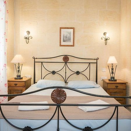 Valley View - Holiday Farmhouse With Private Pool Nadur Buitenkant foto