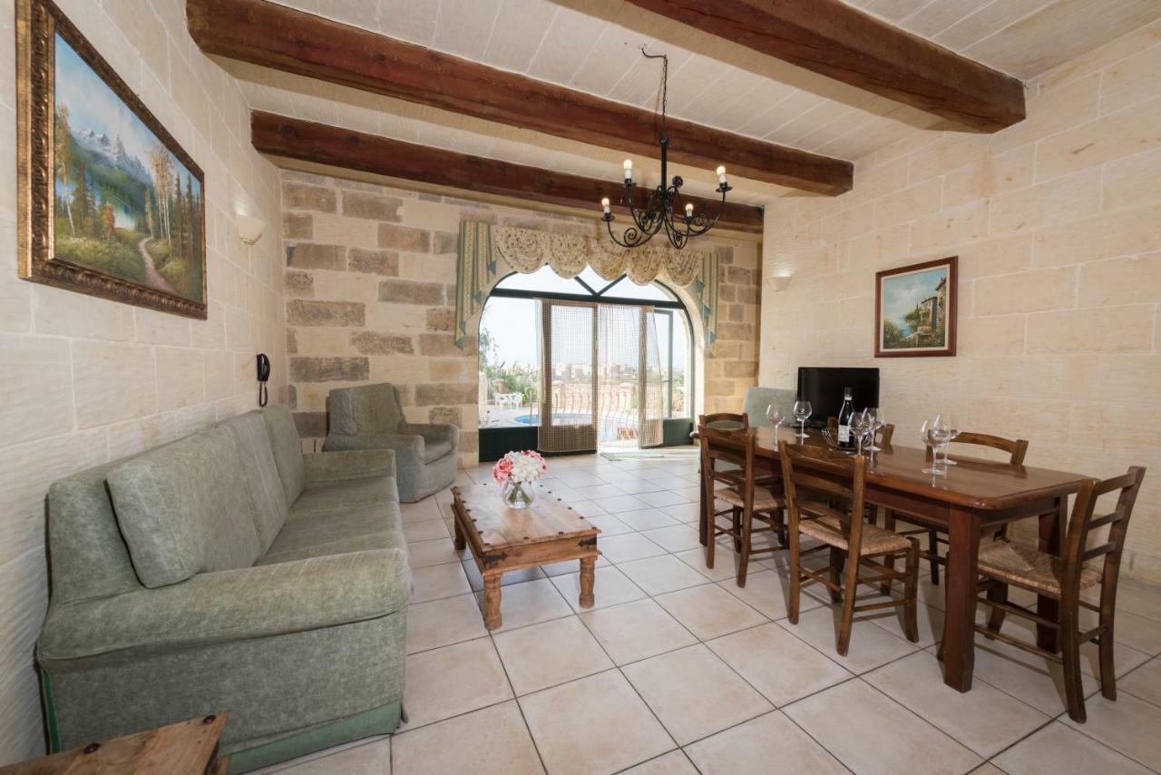 Valley View - Holiday Farmhouse With Private Pool Nadur Buitenkant foto
