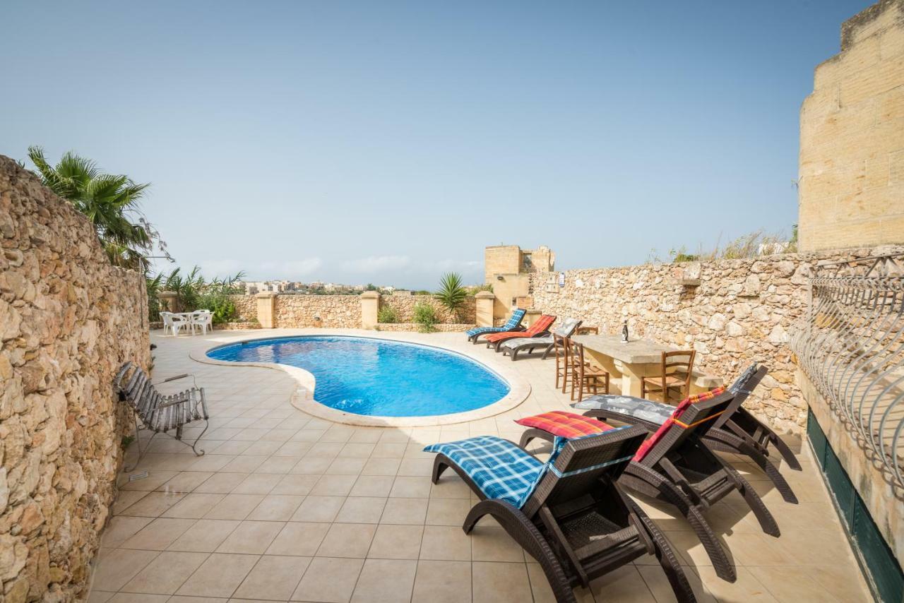 Valley View - Holiday Farmhouse With Private Pool Nadur Buitenkant foto