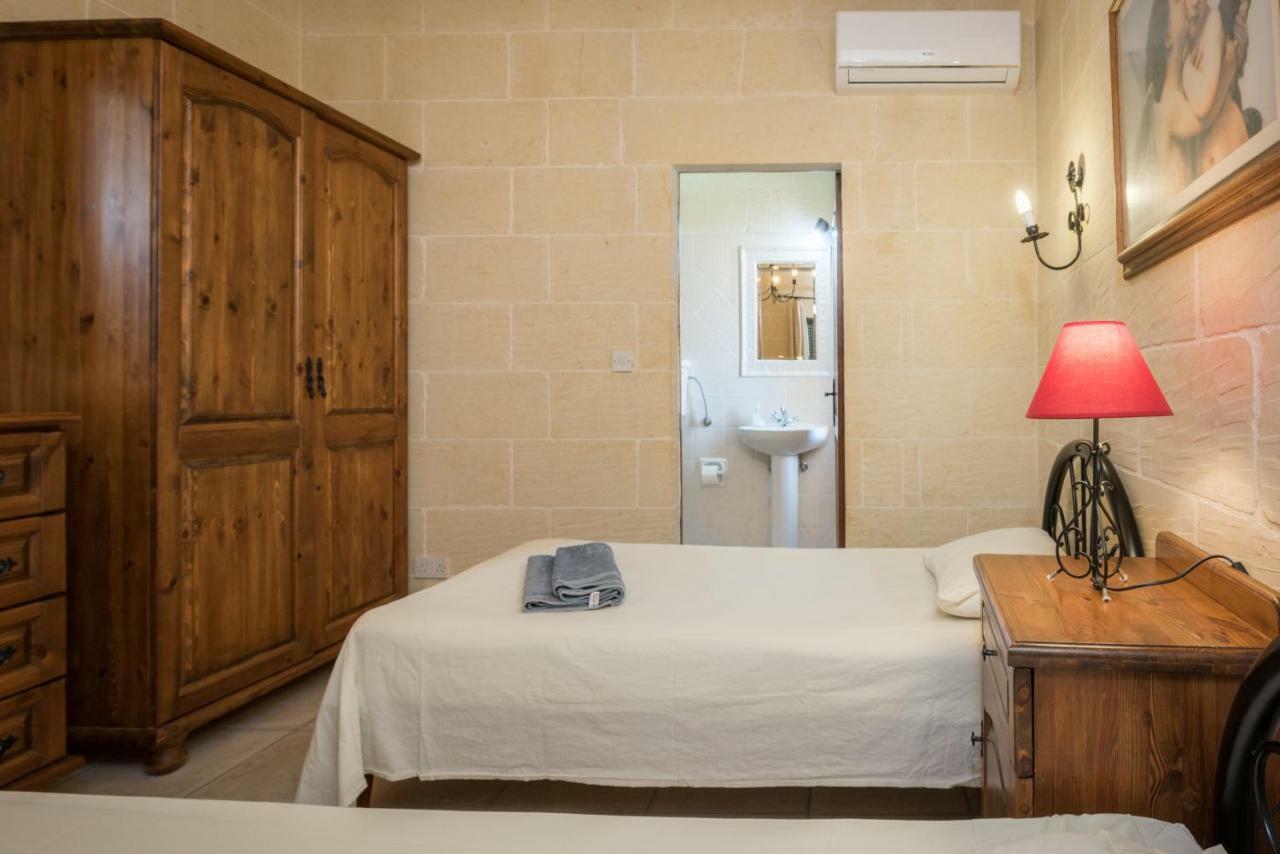 Valley View - Holiday Farmhouse With Private Pool Nadur Buitenkant foto