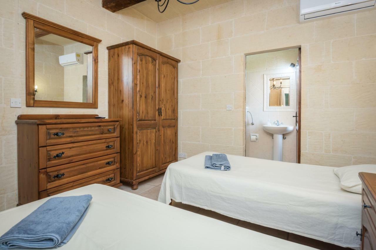 Valley View - Holiday Farmhouse With Private Pool Nadur Buitenkant foto
